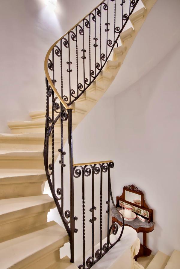U Collection - A Luxury Collection Suites, Βαλέτα Εξωτερικό φωτογραφία
